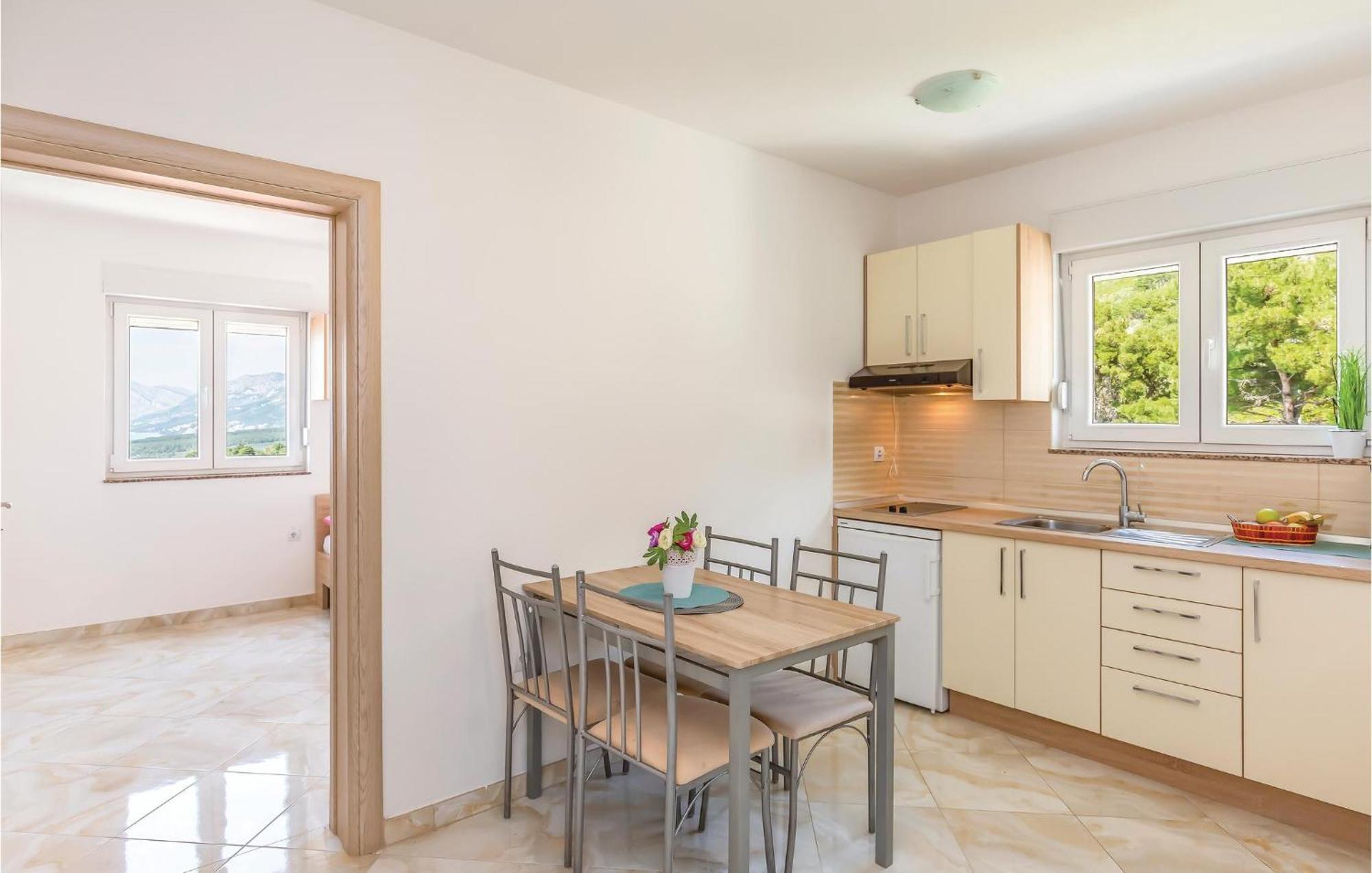 Awesome Apartment In Krvavica With Kitchen Exteriör bild